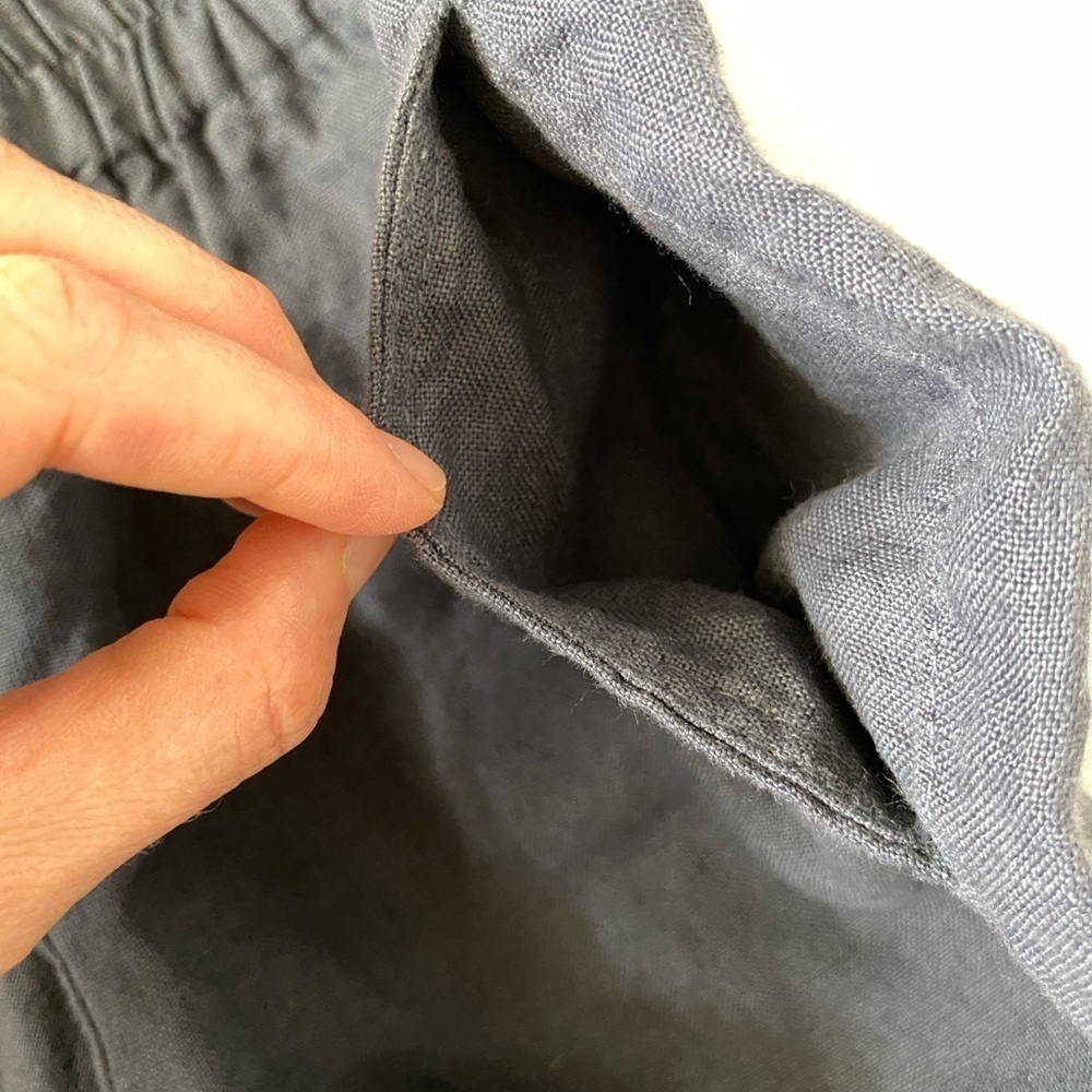 notPERFECTLINEN Dark Gray Blue 6” High Rise Linen Shorts - Picture 5 of 12
